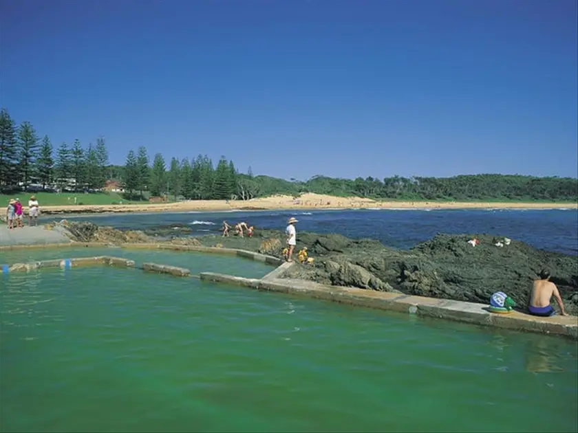 Hallidays Point