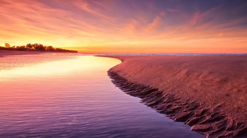 Saunders Beach