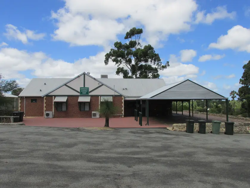 Woodridge Estate